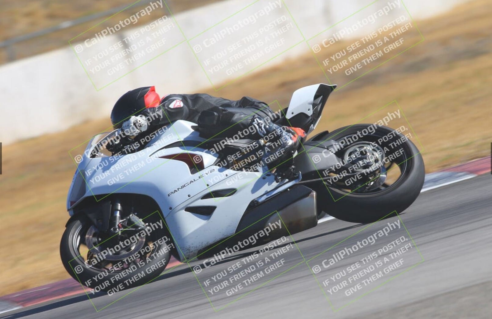 2021 Ducati Panigale V2 photo 25